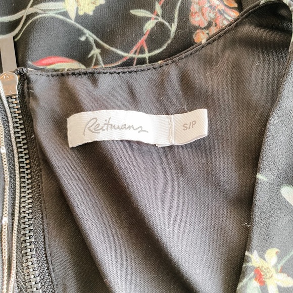 🌿 Black Botanical Print Flowy Dress - Picture 3 of 4